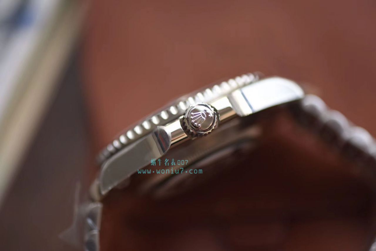   V9厂出品，搭配五珠链  劳力士潜航者型116610LN-97200 黑盘腕表(黑水鬼)、116610LV-97200 绿盘腕表(绿水鬼) / R268