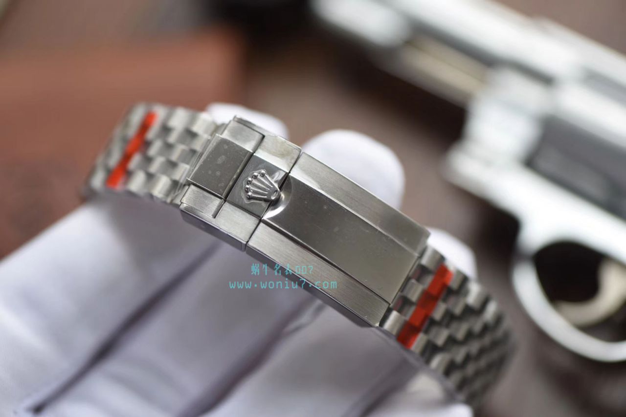   V9厂出品，搭配五珠链  劳力士潜航者型116610LN-97200 黑盘腕表(黑水鬼)、116610LV-97200 绿盘腕表(绿水鬼) / R268