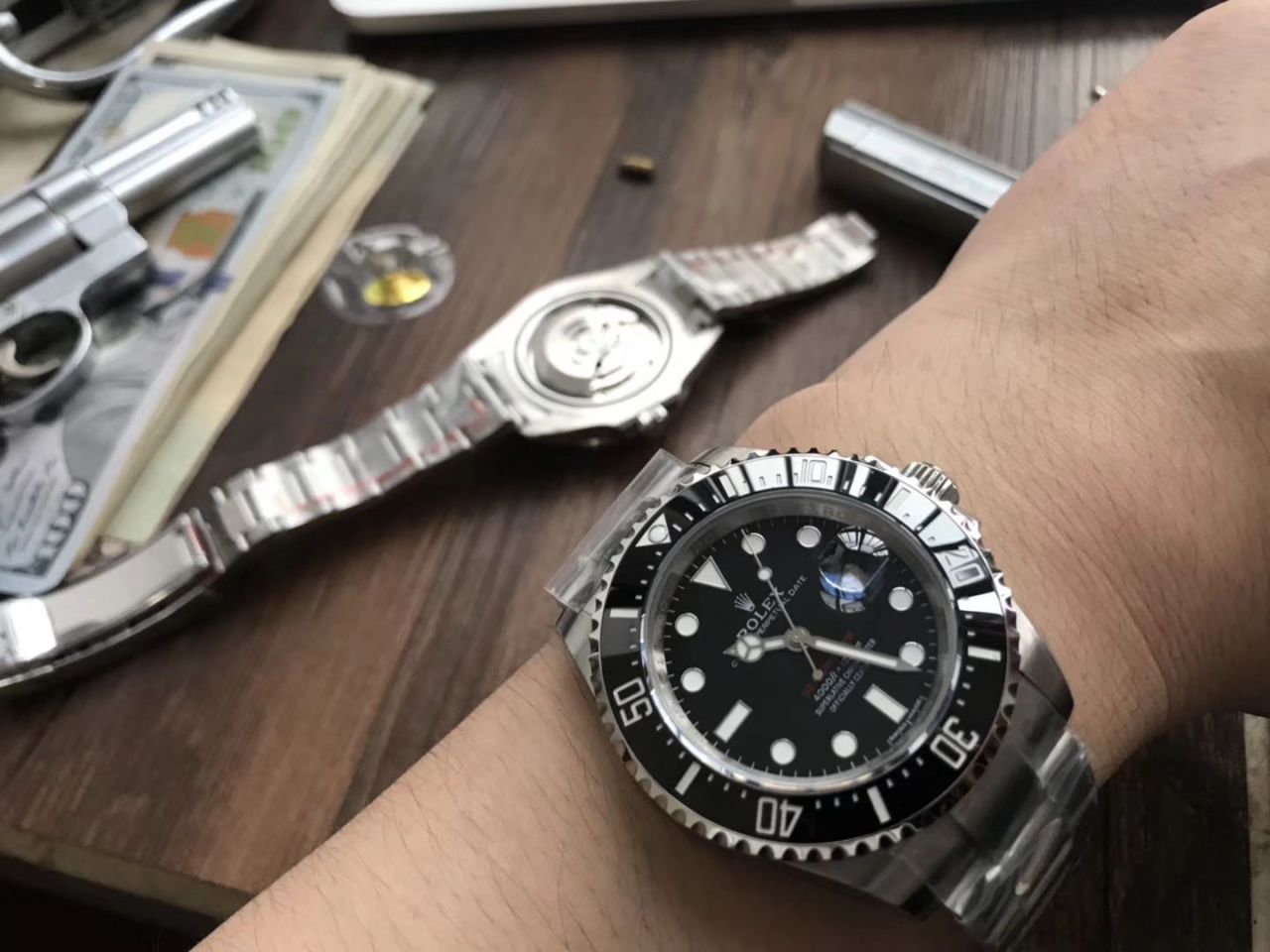   N厂放大招～超级神器  劳力士海使型系列单红126600腕表 / R269