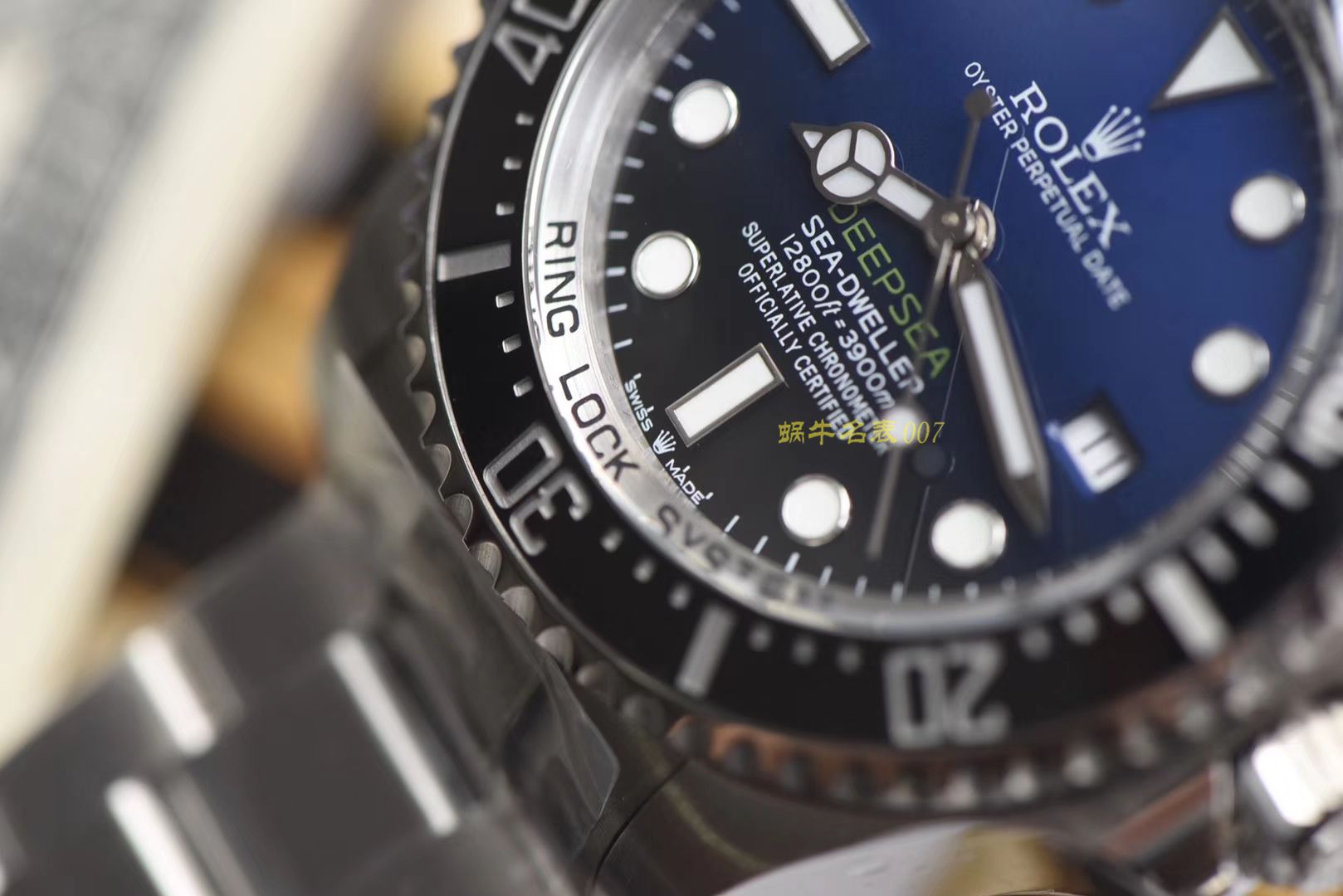 劳力士海使型系列m126660-0002腕表  台湾厂劳力士渐变蓝   / R276