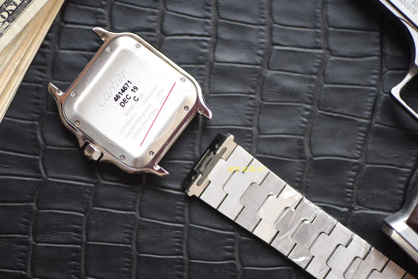 卡地亚山度士系列WSSA0013（大号）腕表  KOR   / K193