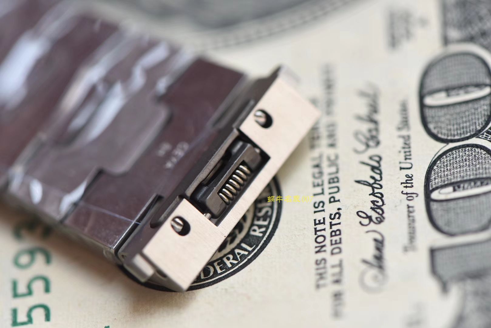 卡地亚山度士系列WSSA0013（大号）腕表  KOR   / K193