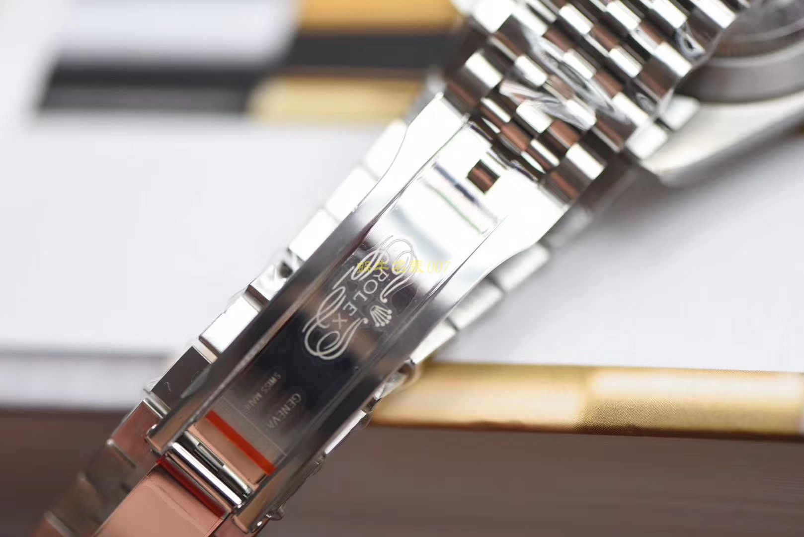   AR  劳力士日志型DATEJUST系列116334银盘腕表 / R267