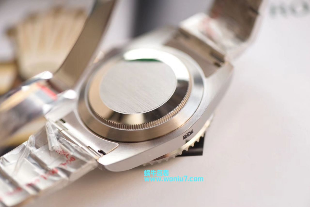   NOOB厂V9版本  劳力士潜航者型系列116610LV-97200 绿盘腕表  劳力士绿水鬼  、劳力士潜航者型系列116610LN-97200 黑盘腕表(黑水鬼) / R295