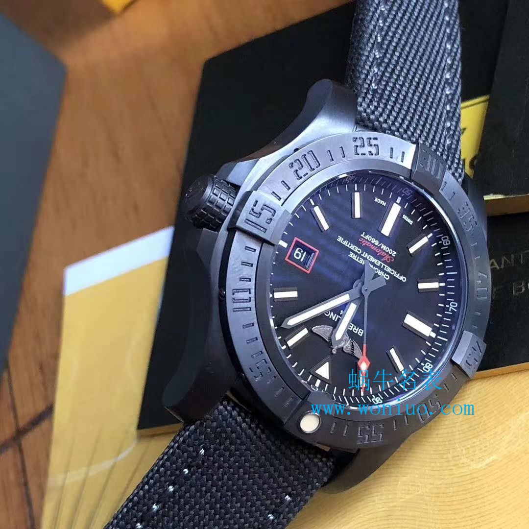 视频评测专柜原单百年灵复仇者黑鸟  百年灵机械计时系列V1731110/BD74/109W/M20BASA.1腕表 / BL093