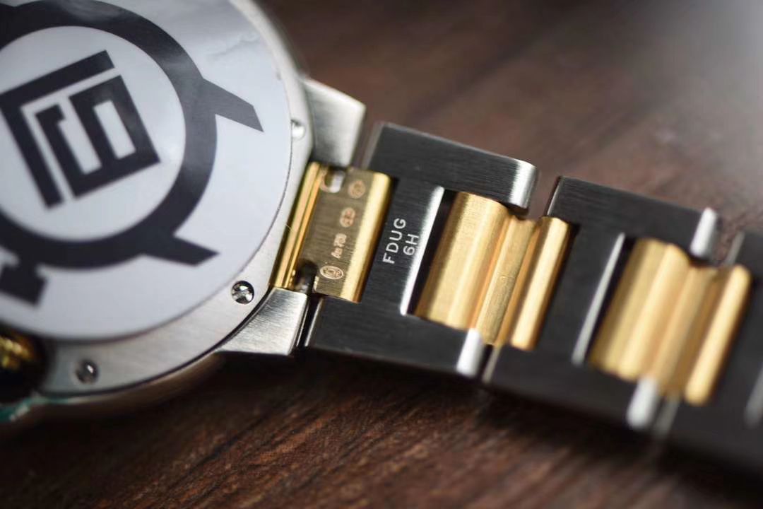 卡地亚蓝气球系列W2BB0002腕表33毫米  V9高女表  V9厂18K包金蓝气球间金款 / K202