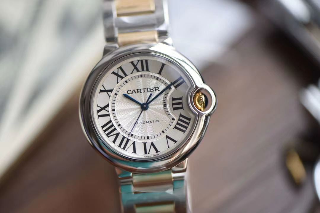 卡地亚蓝气球系列W6920047腕表女装36毫米  V9  V9厂18K包金蓝气球间金款 / K203