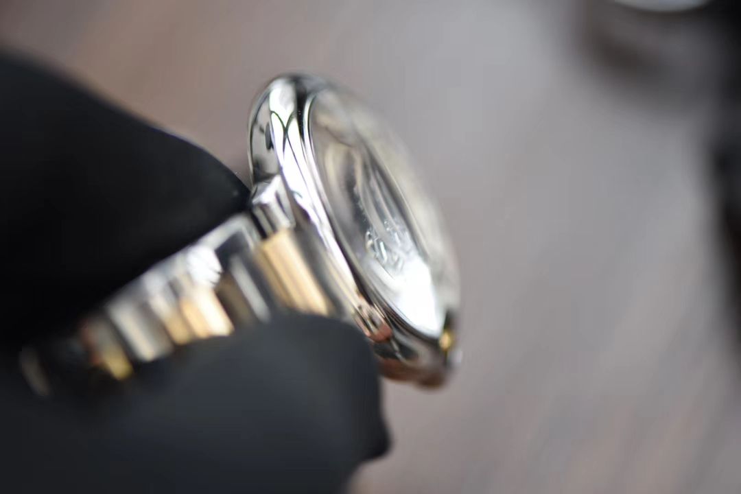 卡地亚蓝气球系列W6920047腕表女装36毫米  V9  V9厂18K包金蓝气球间金款 / K203