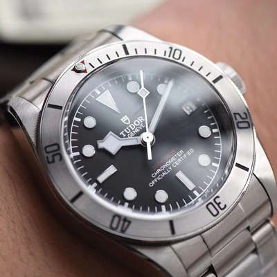 视频评测帝舵启承系列79730腕表  ZF神作帝陀小钢盾（小钢花）  2017巴塞尔新品79730腕表