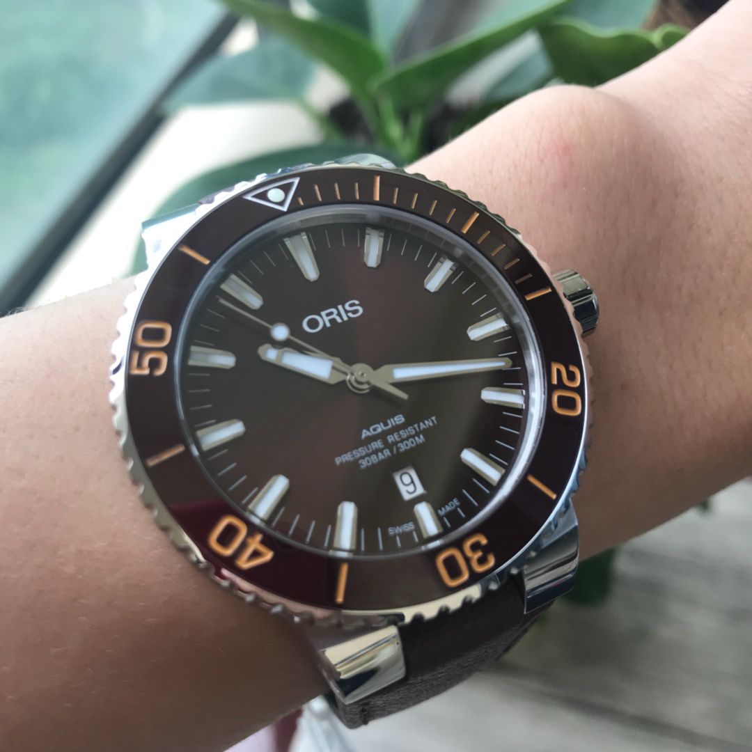   渠道原单，多面可选  豪利时潜水系列01 733 7730 4159-07 4 24 64EB腕表