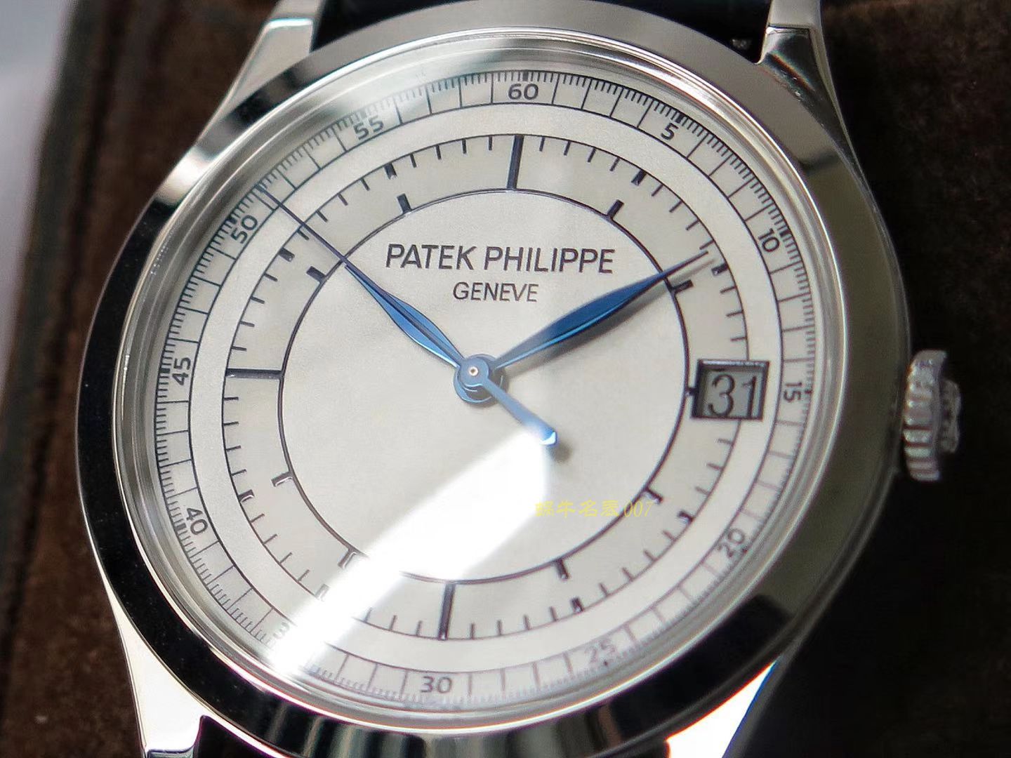   ZF  百达翡丽古典表系列5296G-001 白金腕表 / BD236