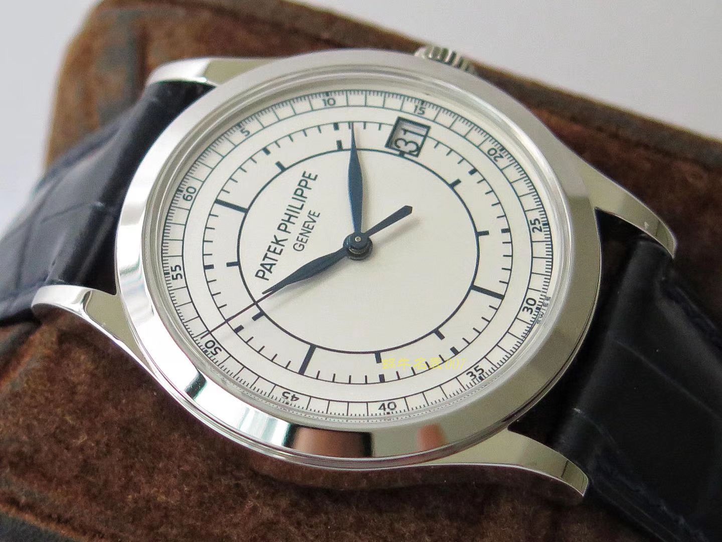   ZF  百达翡丽古典表系列5296G-001 白金腕表 / BD236