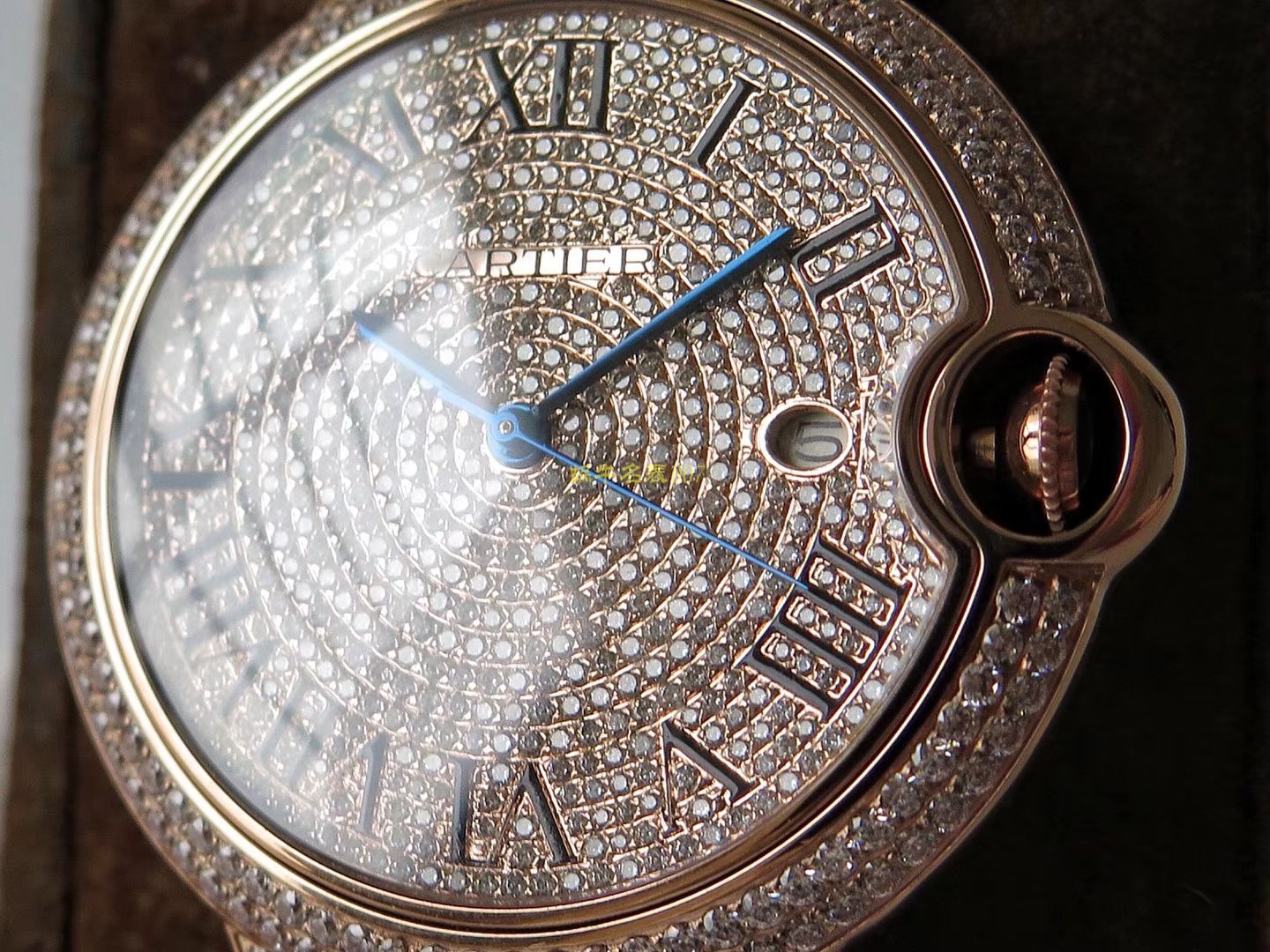   TW  ]卡地亚神豪级满钻版42mm大气球W69006Z2（全玫瑰金版）以及WE9009Z3（全白金版）腕表 / K213