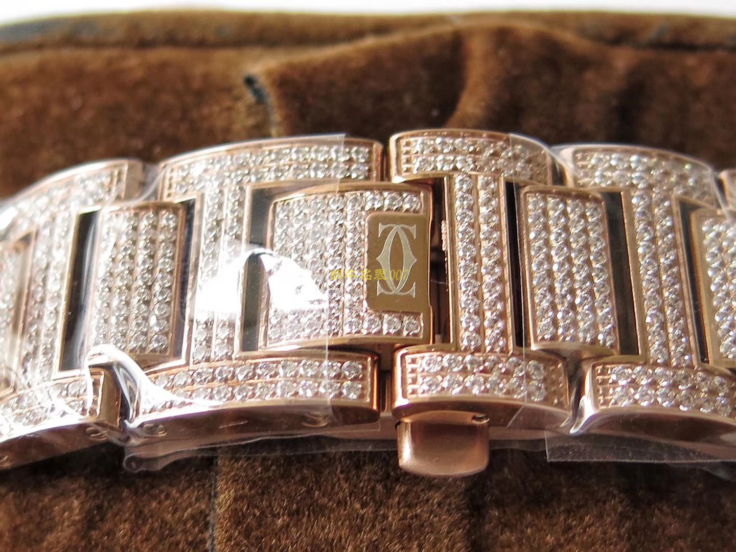   TW  ]卡地亚神豪级满钻版42mm大气球W69006Z2（全玫瑰金版）以及WE9009Z3（全白金版）腕表 / K213