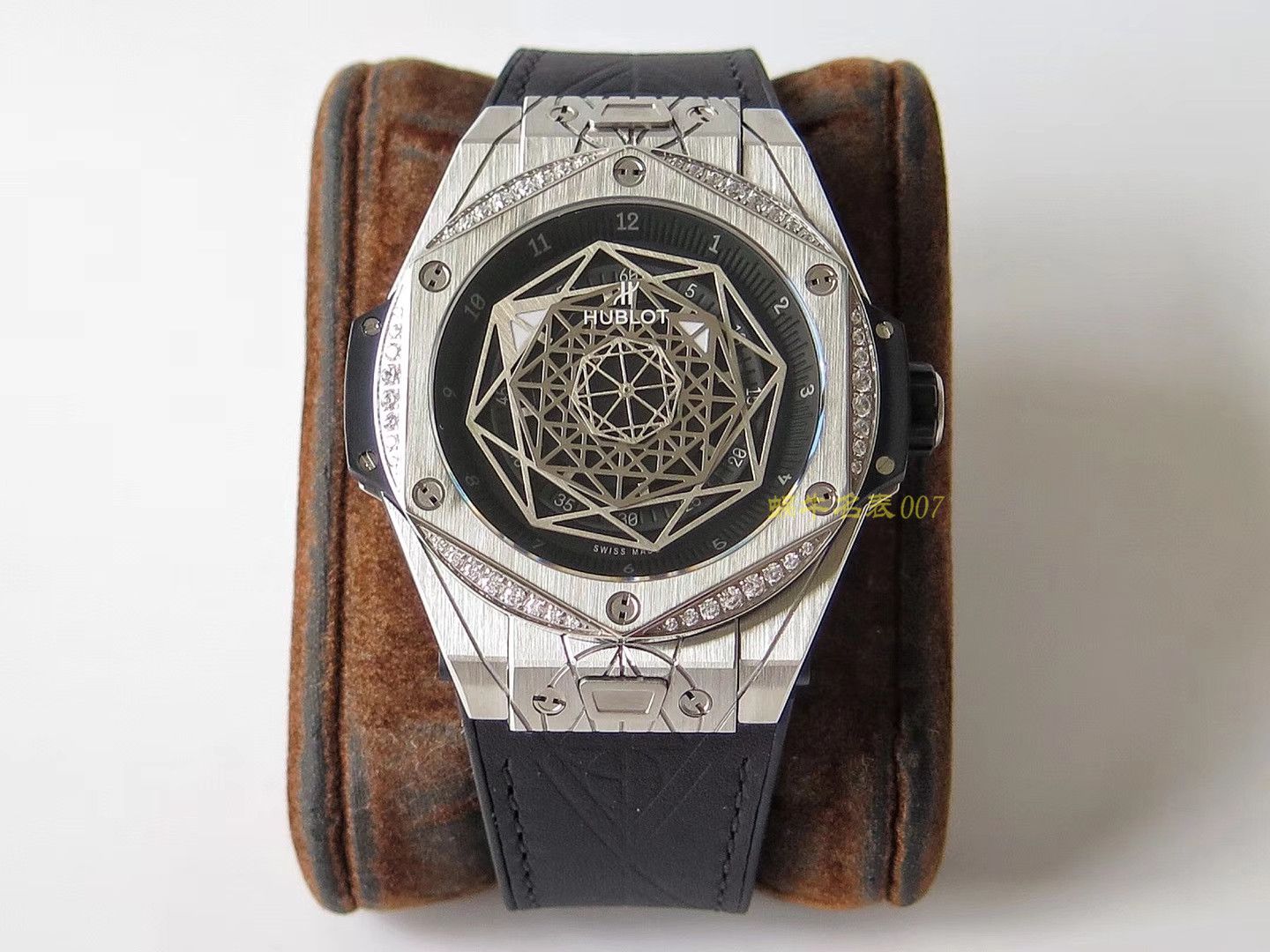 宇舶系列415.CX.1112.VR.MXM18腕表多面可选  TMF   / YB067