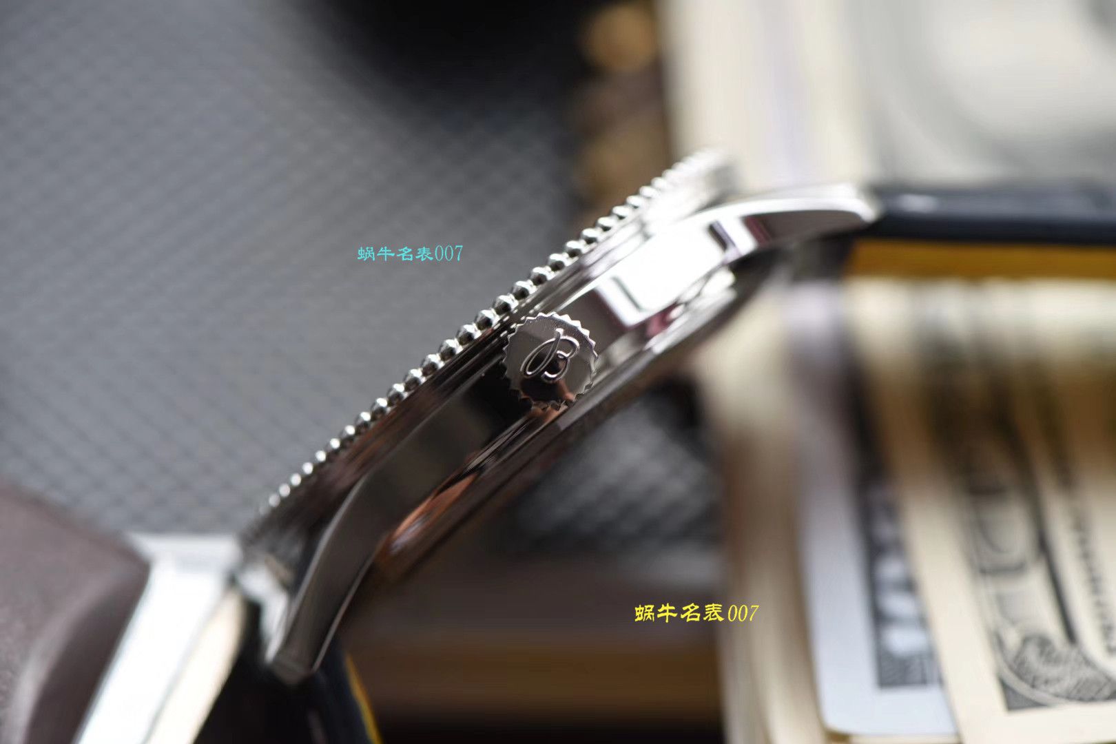   渠道原单  百年灵航空计时1系列A17326211C1P3（蓝面）腕表 / BL099