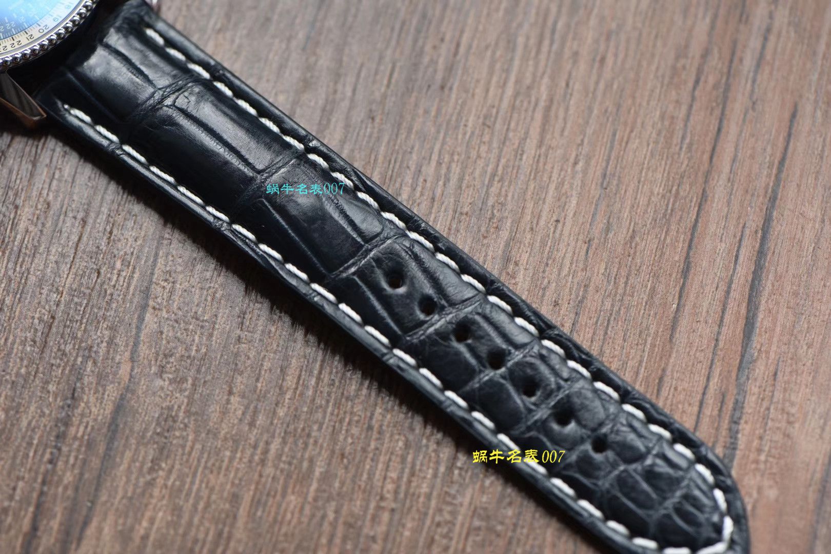   渠道原单  百年灵航空计时1系列A17326211C1P3（蓝面）腕表 / BL099