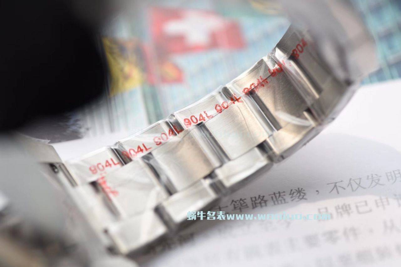   哪里能买到好的瑞士表视频评测NOOB厂迄今为止最强ROLEX绿水鬼～V9版本黑水鬼 / FK07