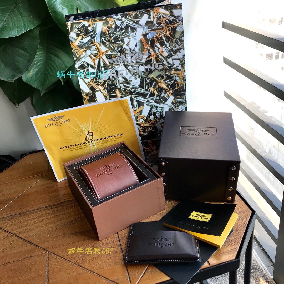   渠道原单  百年灵飞行员8系列41柯蒂斯战鹰特别版M173152A1L1X2腕表 / BL106