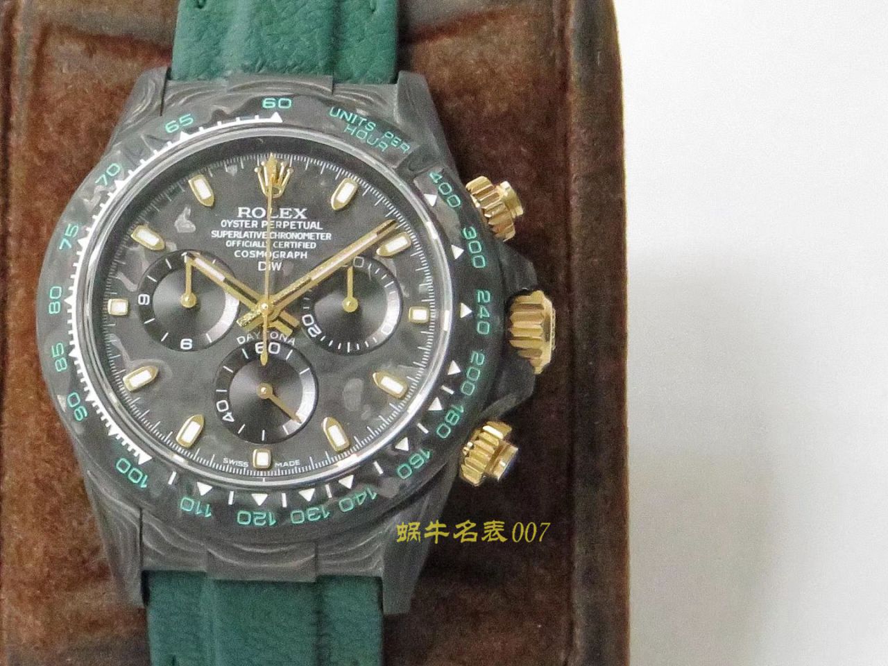   TW厂劳力士  劳力士ROLEX宇宙计时迪通拿系列之全碳纤维海外定制版 / R367