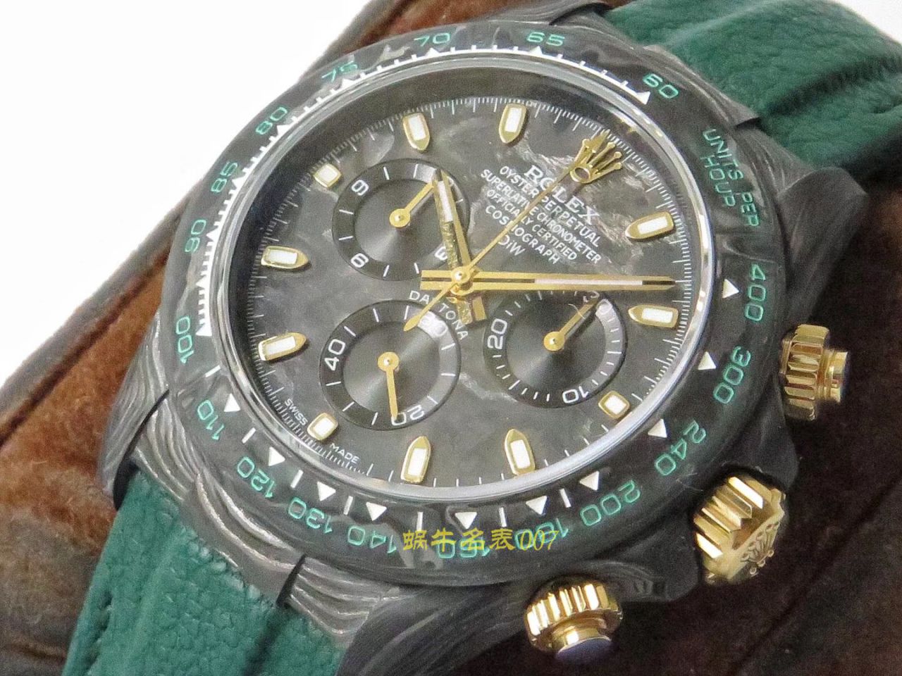   TW厂劳力士  劳力士ROLEX宇宙计时迪通拿系列之全碳纤维海外定制版 / R367