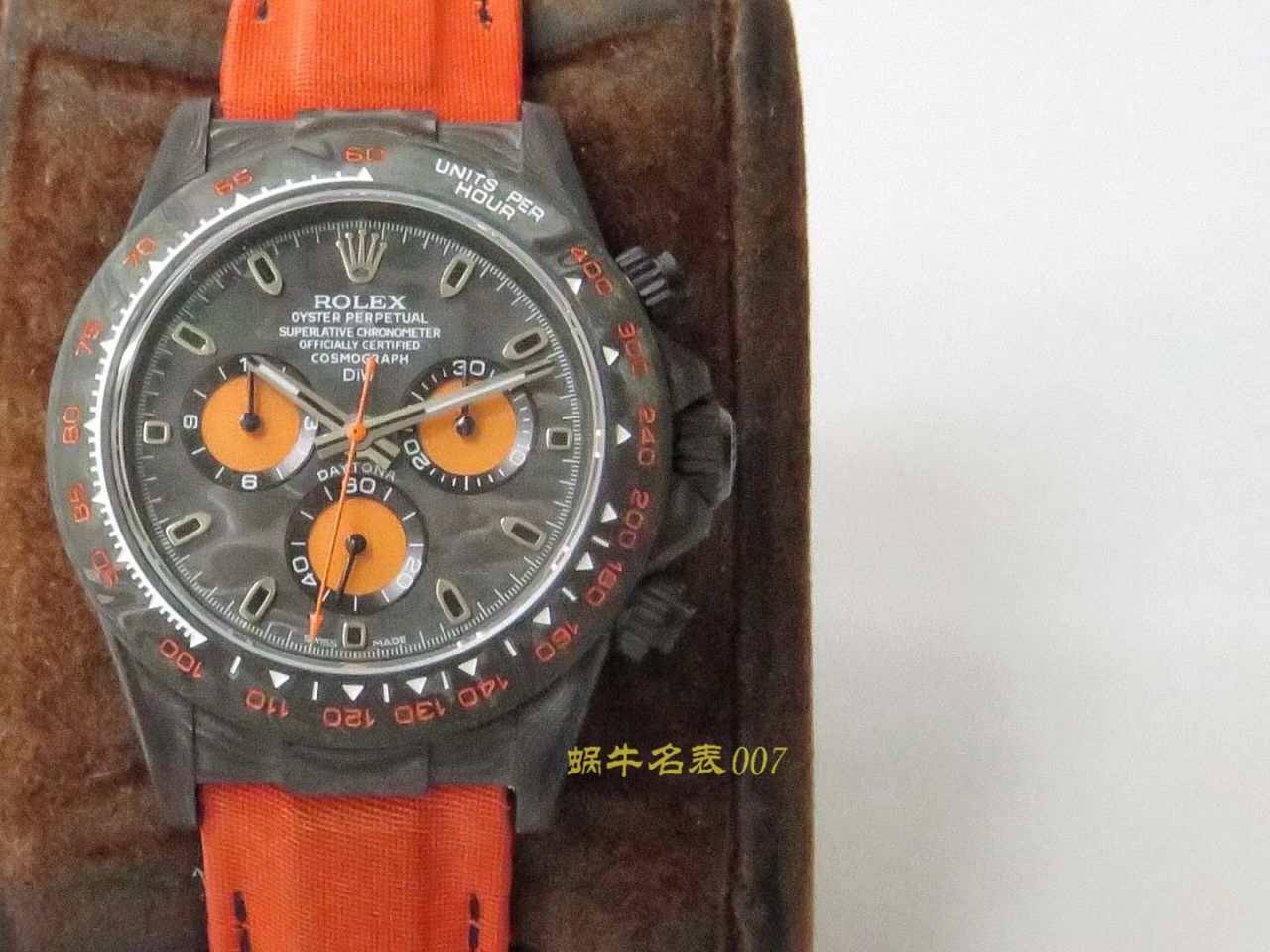   TW厂劳力士  劳力士ROLEX宇宙计时迪通拿系列之全碳纤维海外定制版 / R367