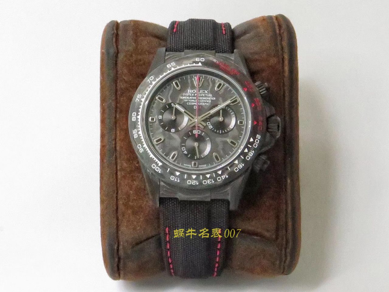   TW厂劳力士  劳力士ROLEX宇宙计时迪通拿系列之全碳纤维海外定制版 / R367