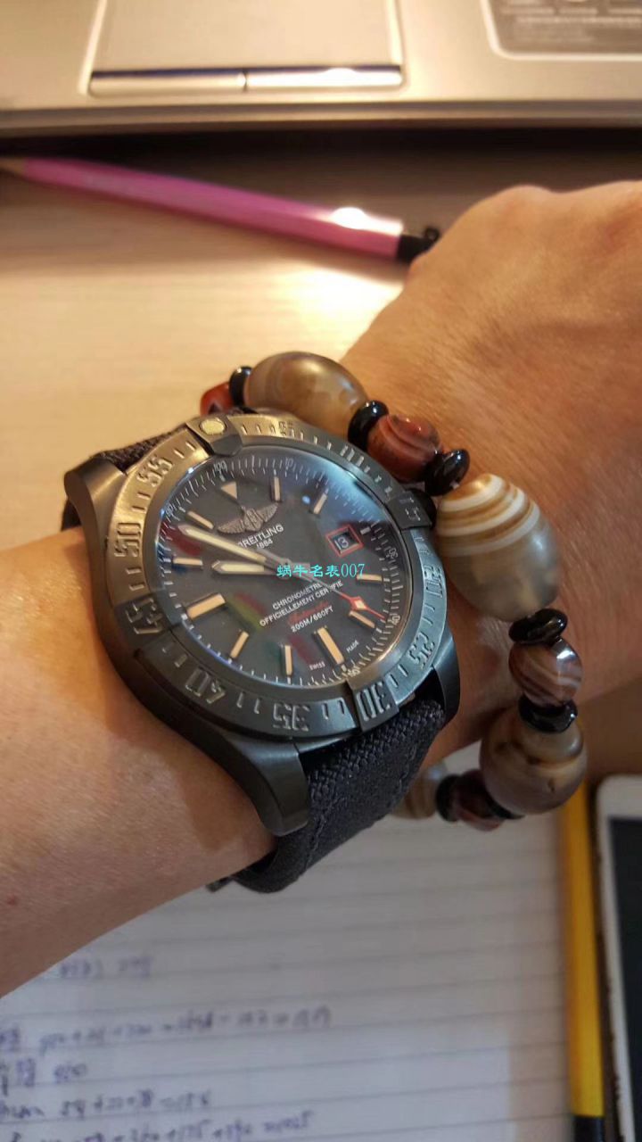 视频评测专柜原单百年灵复仇者黑鸟  百年灵机械计时系列V1731110/BD74/109W/M20BASA.1腕表 / BL093