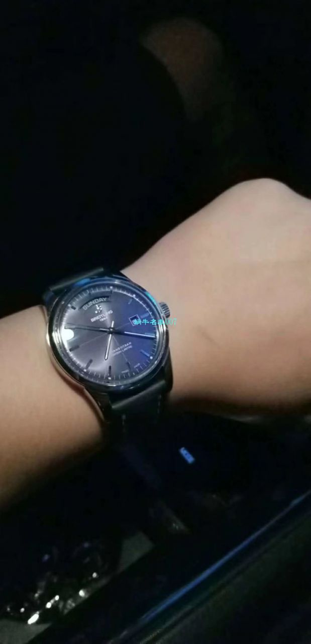 视频评测表和正品表的区别  V7出品百年灵越洋系列星期日历款超级副本 / BL100