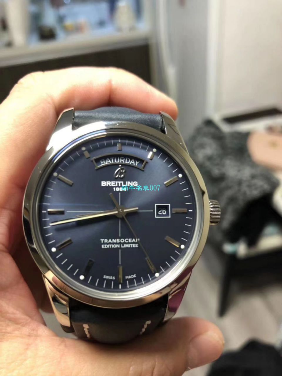 视频评测表和正品表的区别  V7出品百年灵越洋系列星期日历款超级副本 / BL100