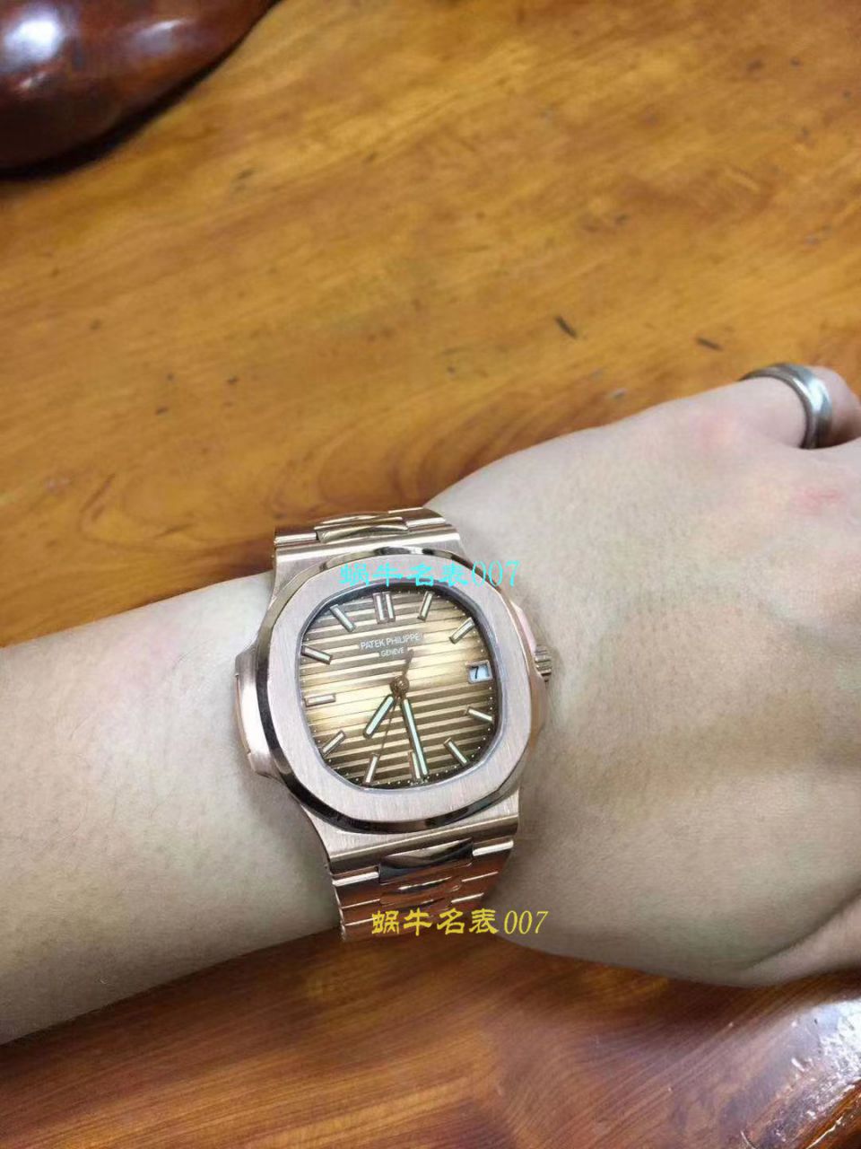   视频测评PF  百达翡丽运动系列5711/1A 010 不锈钢腕表(鹦鹉螺) / BDC0156