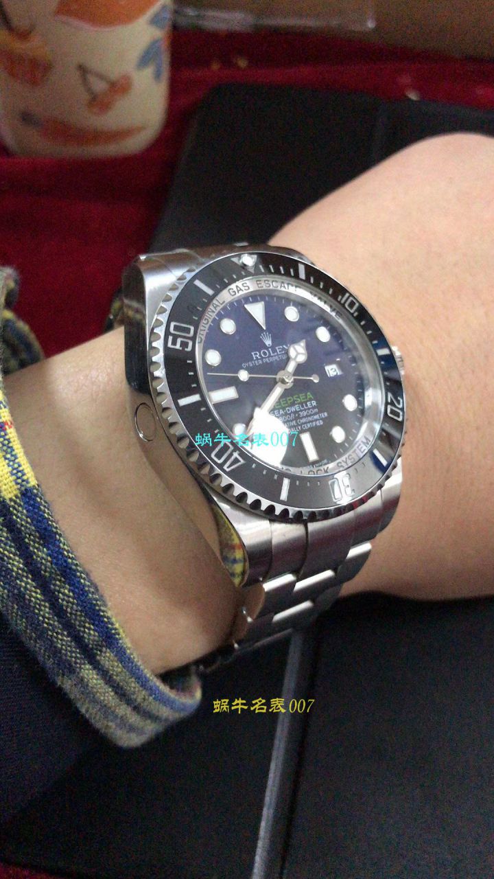   AR  劳力士海使型系列116660-98210 蓝盘腕表(904钢渐变蓝鬼王) / R208