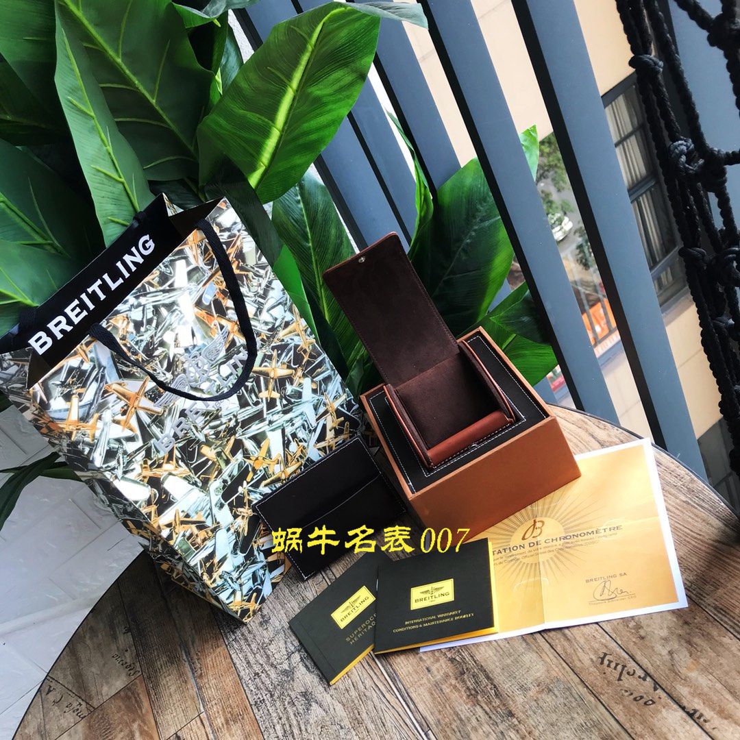   渠道原单  百年灵航空计时1系列A17325241B1A1、A17325241B1P1腕表 / BL111