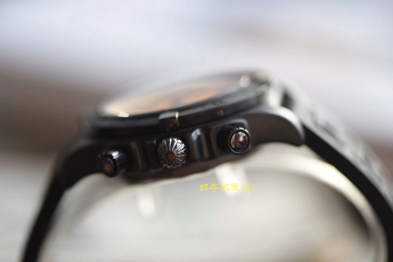   GF厂Breitling大黄蜂  百年灵机械计时系列MB0111C3|I531|262S|M20DSA.2腕表 / BL112