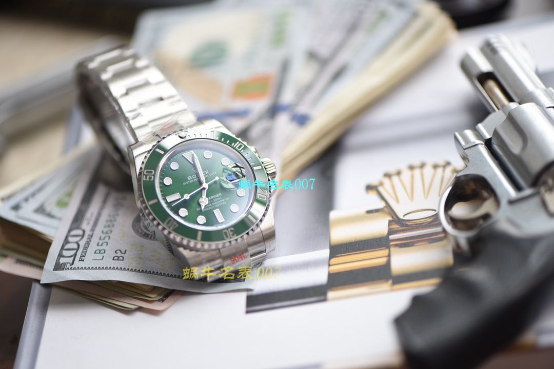 视频评测最完‎美​Rolex绿水鬼‎SUBN厂V10升​级版  劳力士潜航者型系列116610LV-97200绿盘腕表 / R392