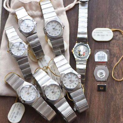   8848厂女表  欧米茄星座系列123.10.24.60.55.003腕表