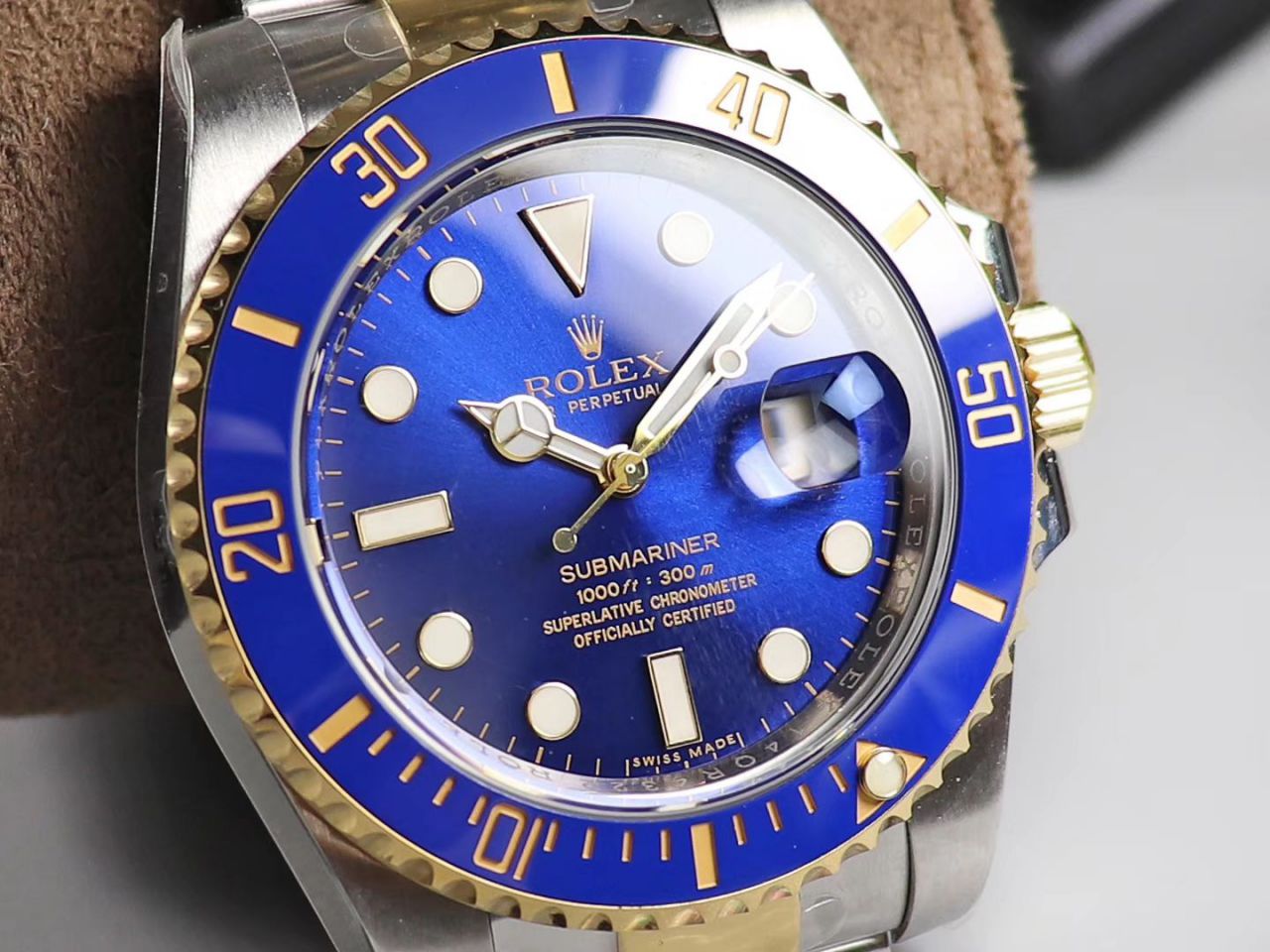   AR厂官网V3版本  劳力士潜航者型系列116613LB-97203，116613-LN-97203间金蓝黑腕表 / R258