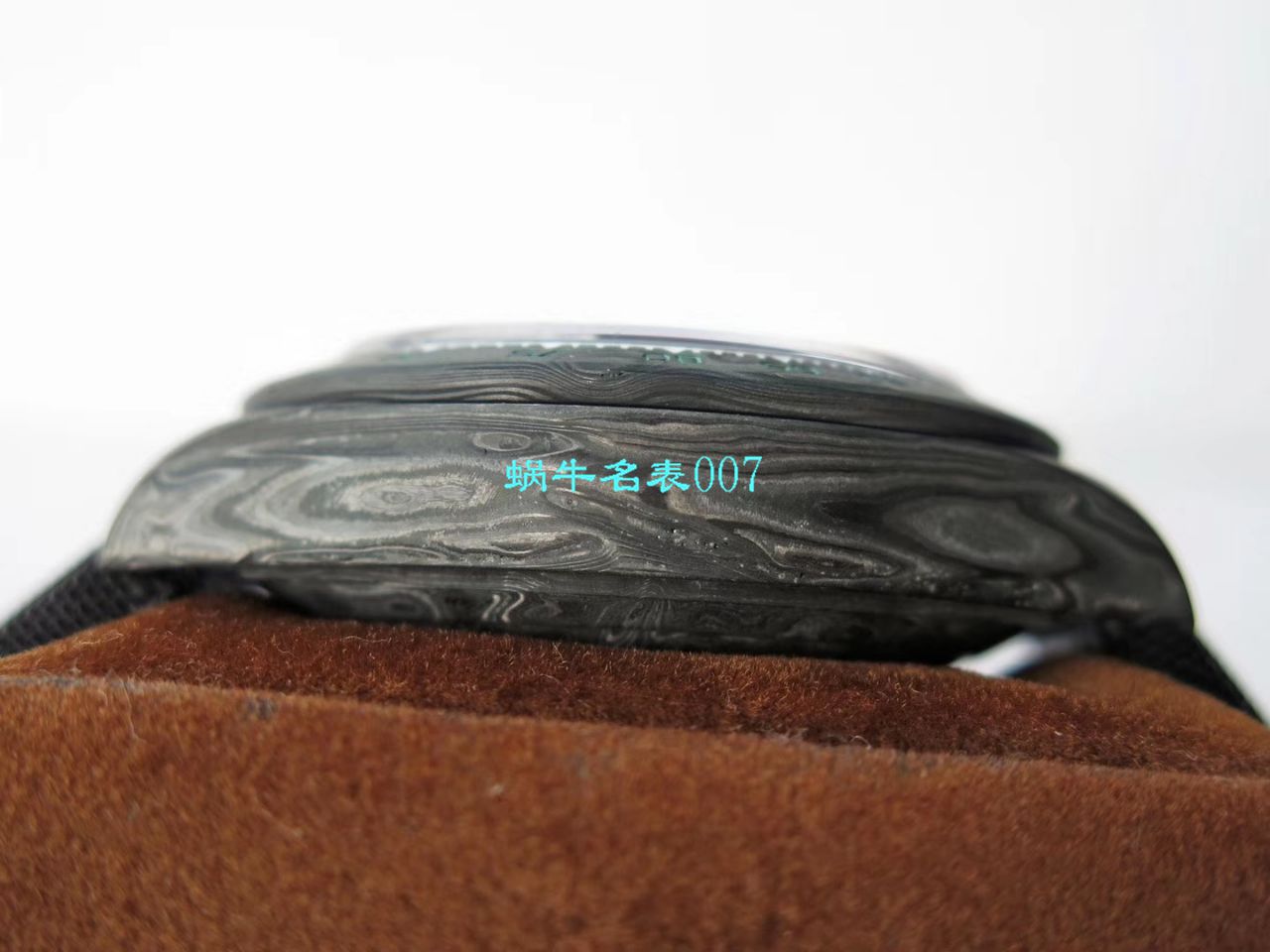   TW厂劳力士  劳力士ROLEX宇宙计时迪通拿系列之全碳纤维海外定制版 / R367