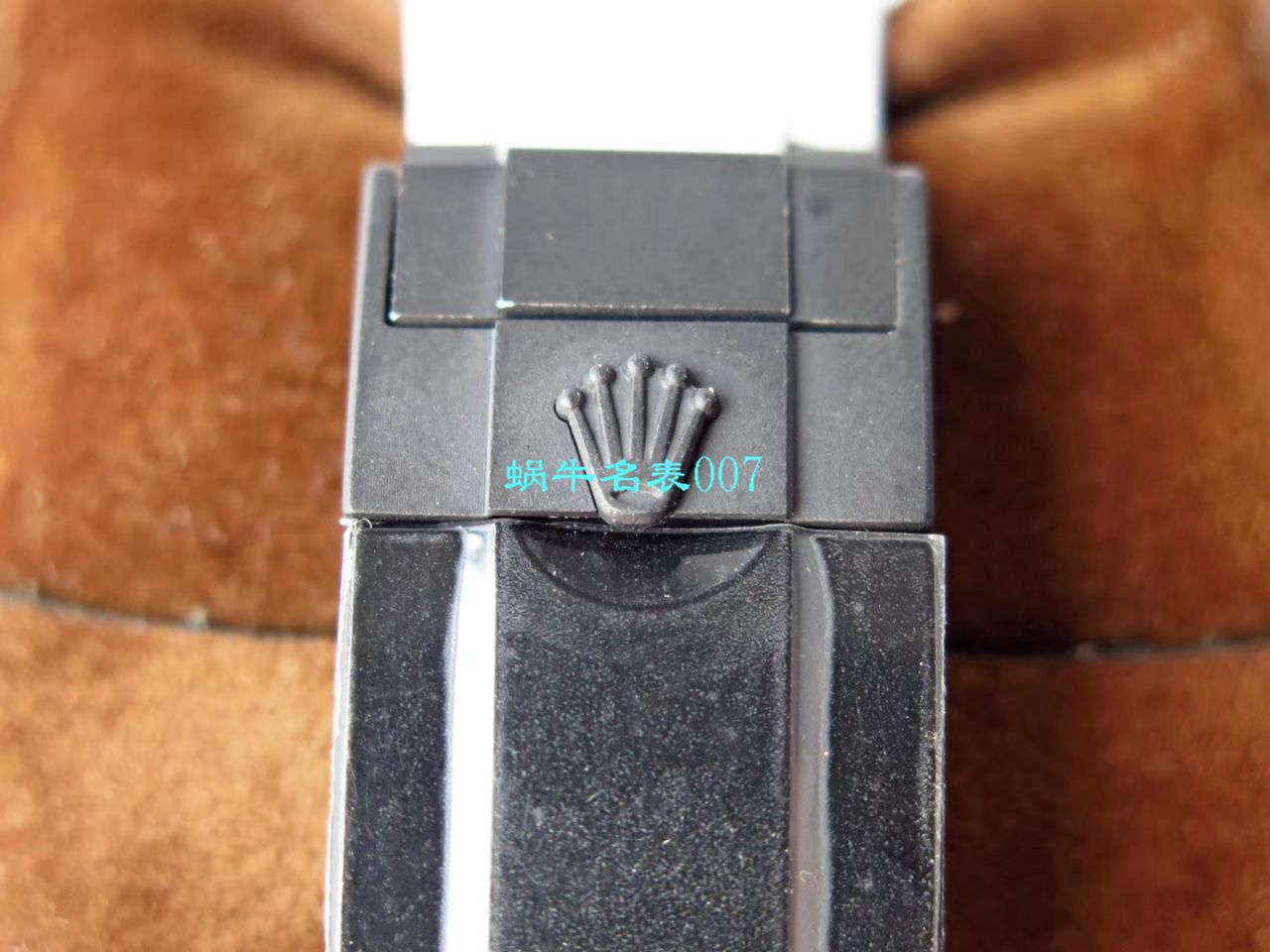   TW厂劳力士  劳力士ROLEX宇宙计时迪通拿系列之全碳纤维海外定制版 / R367