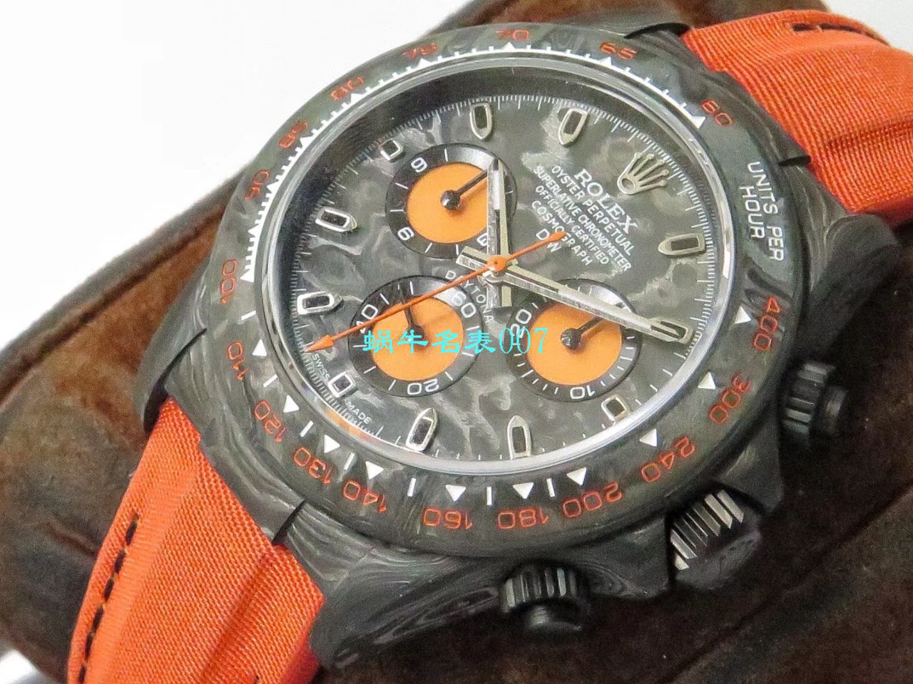   TW厂劳力士  劳力士ROLEX宇宙计时迪通拿系列之全碳纤维海外定制版 / R367