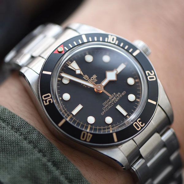 ZF厂Tudor帝舵碧湾系列M79030N-0001腕表