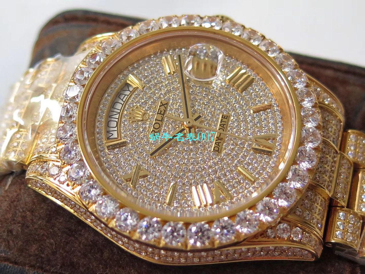 TW厂劳力士帝皇版最豪Day date II系列星期日历型密镶钻特别款腕表 / R355