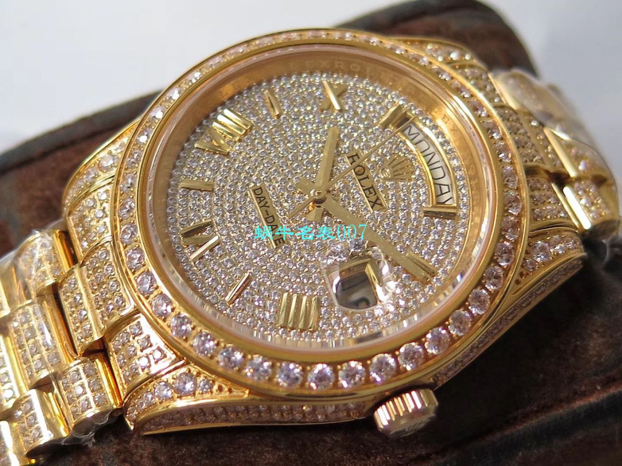 TW厂劳力士帝皇版最豪Day date II系列星期日历型密镶钻特别款腕表 / R355