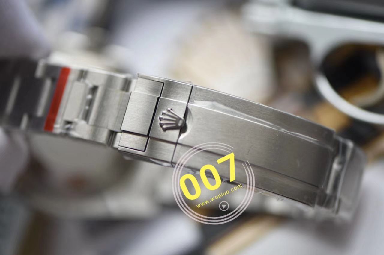 视频评测NOOB厂V10S劳力士黑水鬼116610LN-97200 / R572