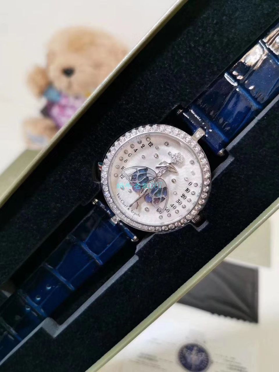 5G厂梵克雅宝诗意复杂功能系列VCARO8PM00女士腕表 / VCA07