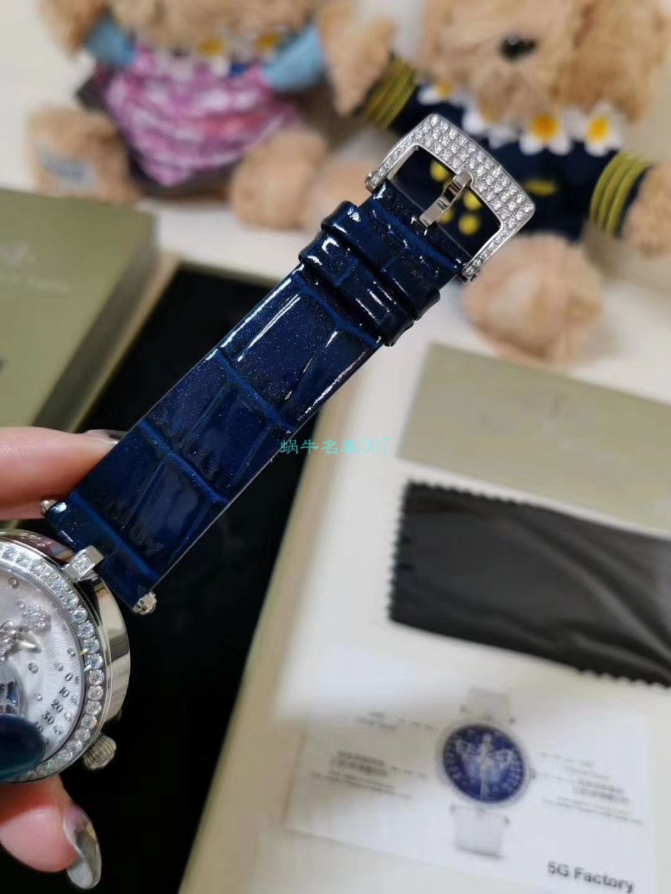 5G厂梵克雅宝诗意复杂功能系列VCARO8PM00女士腕表 / VCA07