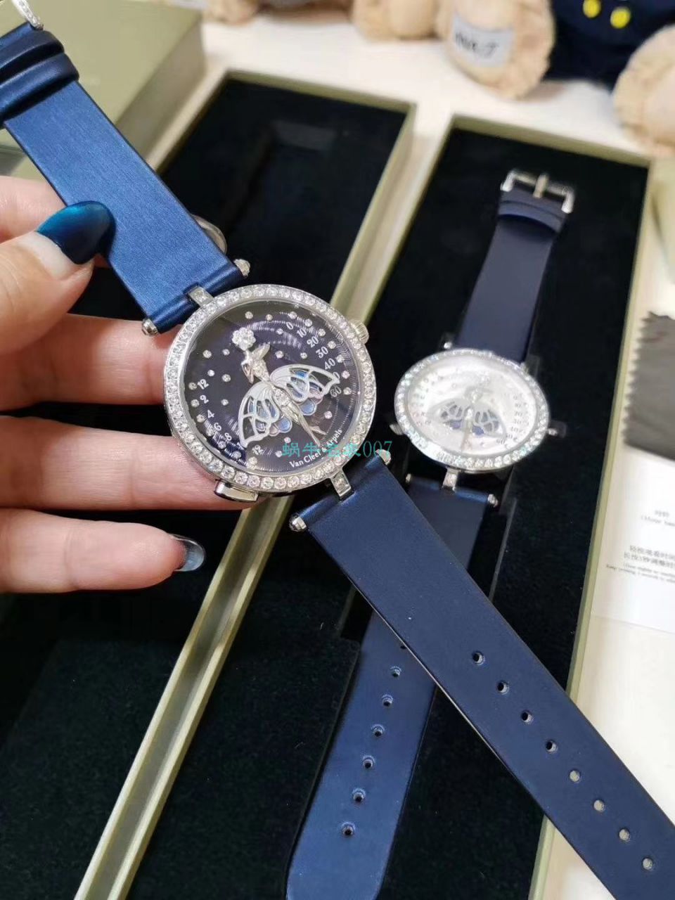 5G厂梵克雅宝诗意复杂功能系列VCARO8PM00女士腕表 / VCA07