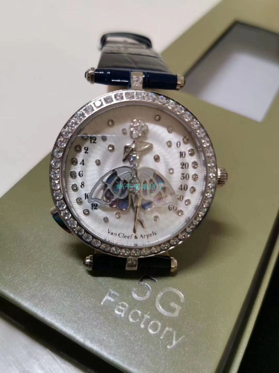   5G厂Van Cleef & Arpels女表舞动天使  梵克雅宝诗意复杂功能系列VCARO4F200腕表 / VCA06