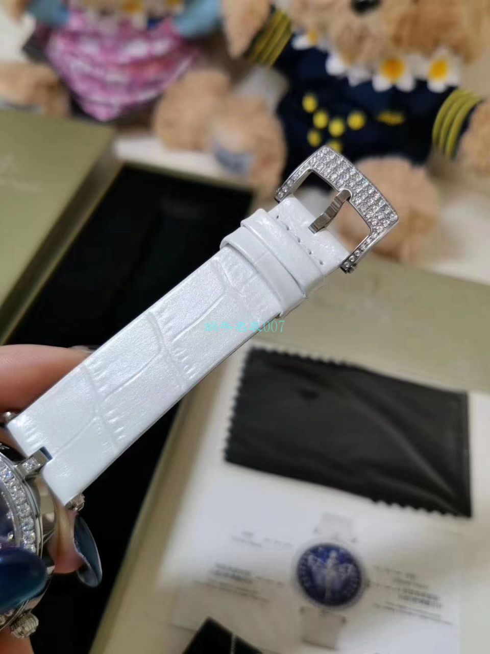 5G厂梵克雅宝诗意复杂功能系列VCARO8PM00女士腕表 / VCA07