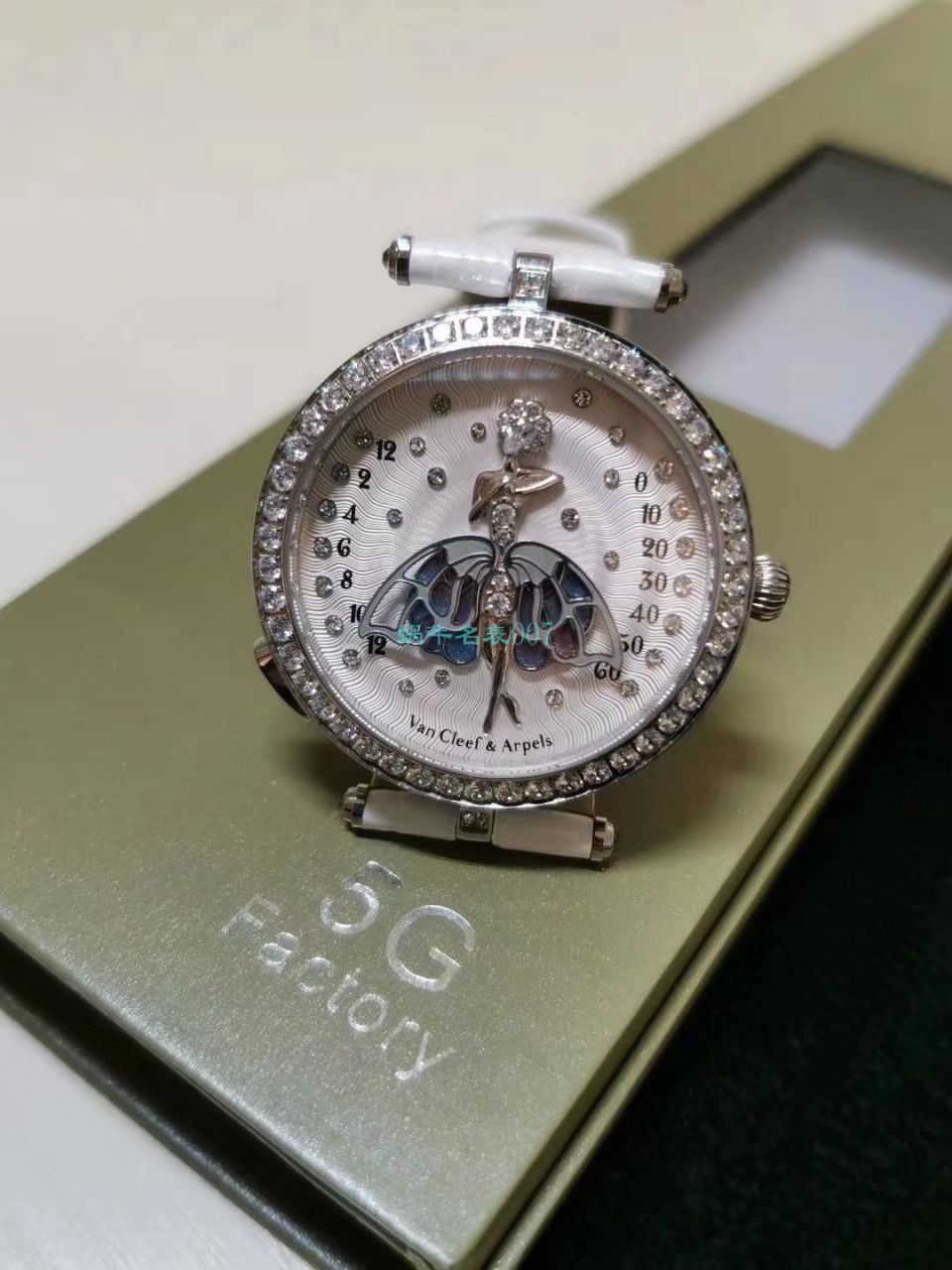   5G厂Van Cleef & Arpels女表舞动天使  梵克雅宝诗意复杂功能系列VCARO4F200腕表 / VCA06